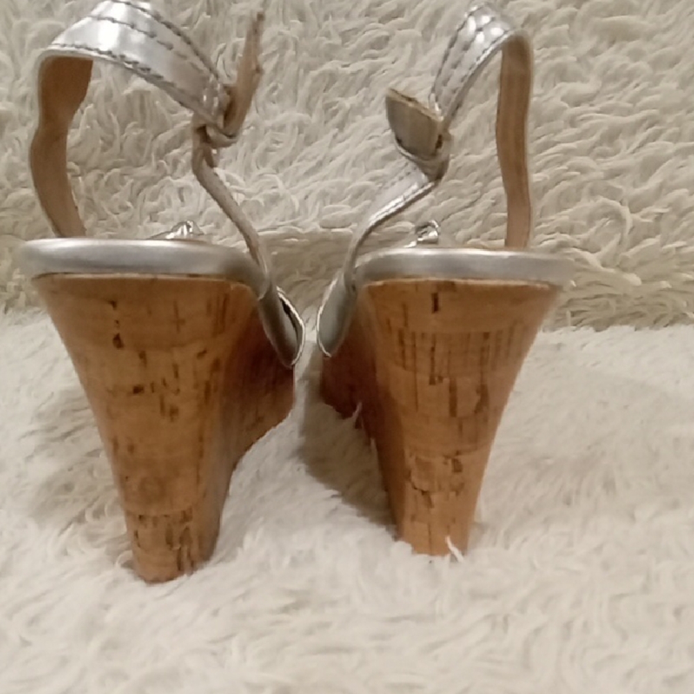 Apt. 9 Silver Peep-Toe Slingback Heels - Picture 4 of 7